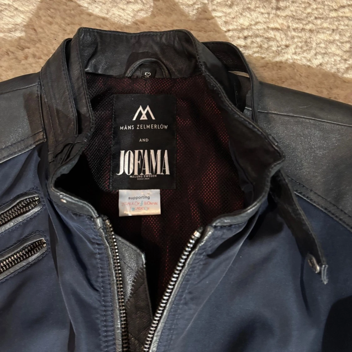 Mörkblå bomberjacka från Jofama - 91