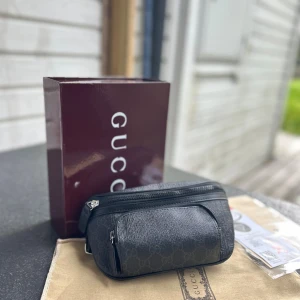 GG Väska  - GG Väska, helt ny med kvitto, dustbag box, perfekt till dig som vill ha något som passar än! 🤩