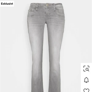 LTB jeans valerie  - Säljer dessa superfina LTB jeansen eftersom de inte passar som jag vill. De är i storleken 27/30 och har används fåtal gånger💗 Nypris: 799kr 