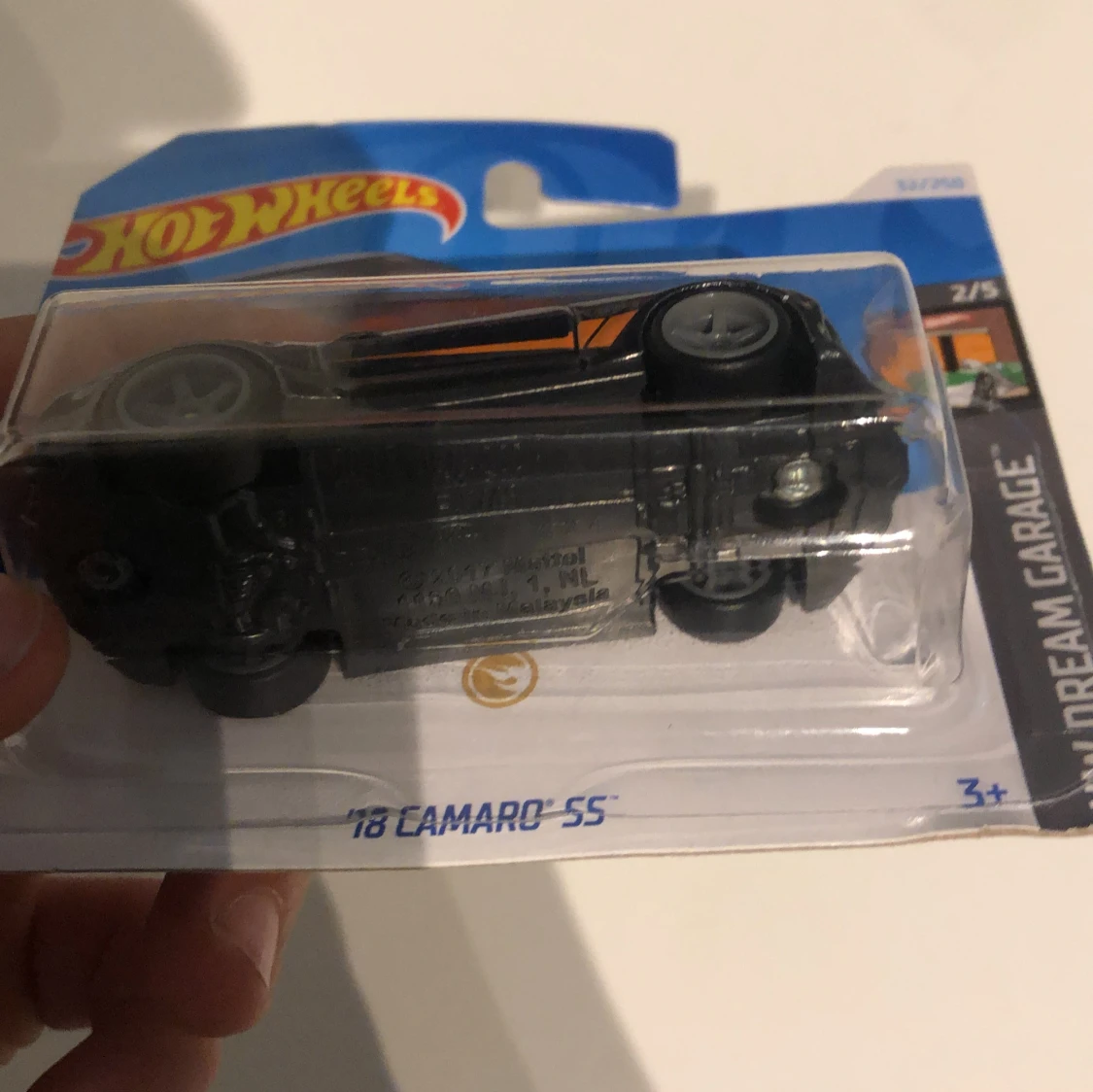 Hot Wheels '18 Camaro SS HW Dream Garage - 2