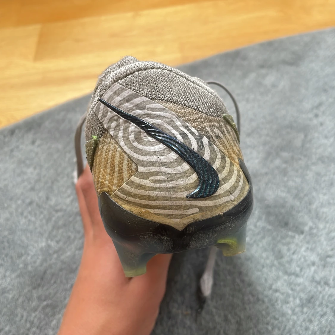 Nike Phantom GX fotbollsskor strl 42 - 4