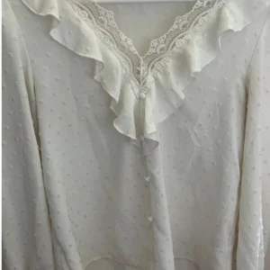 Vit blus - Vit blus från Shein i fint skick