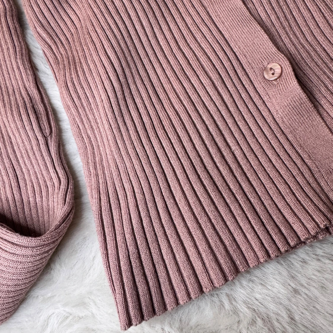 Ribbad rosa kofta från H&M - 3