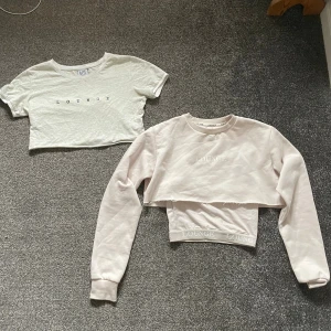 Lounge - Säljer detta lounge sättet med en kroppad hoodie med ett linne till under och en kroppad t -shirt. Hoodien har jag aldrig använt! Nypriset på detta 750 ungifär 