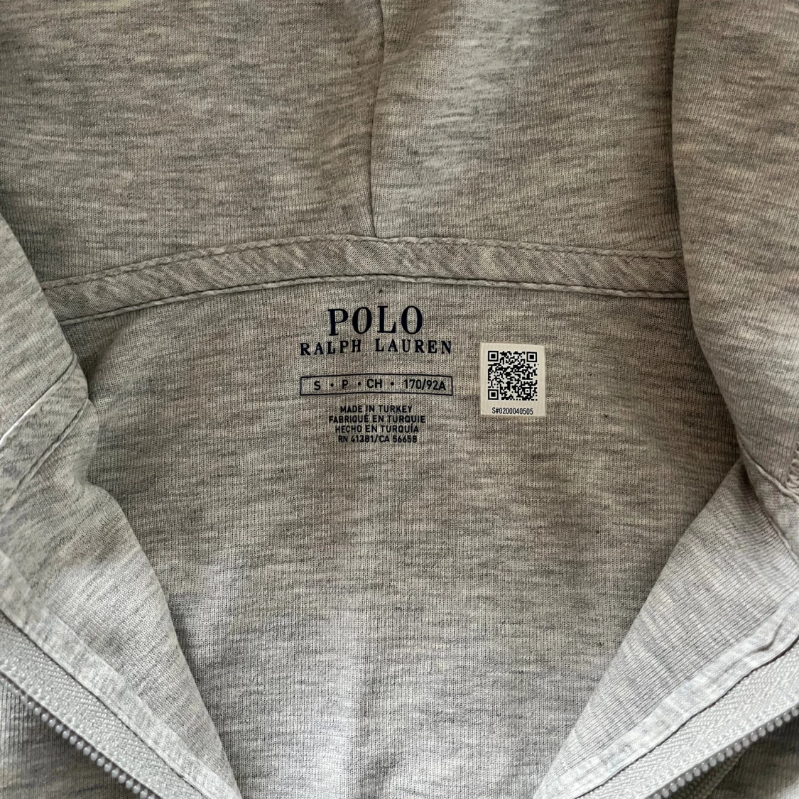 Grå hoodie från Polo Ralph Lauren - 2