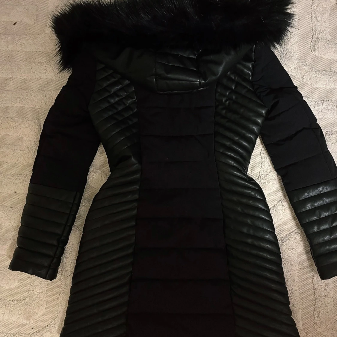 Guess jacka med päls - 3