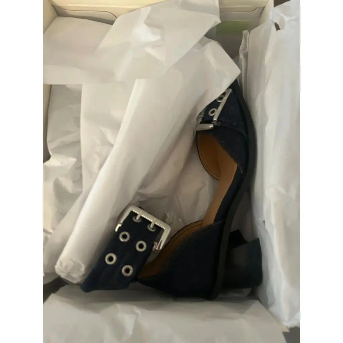 Ganni pumps med stora spännen - 2