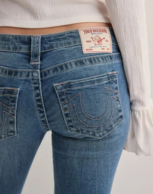 TRUE RELIGION JEANS - True religion jeans. Super fina och sköna! ‼️ endast använda en gång, då dom är för stora på mig‼️W 27 💕