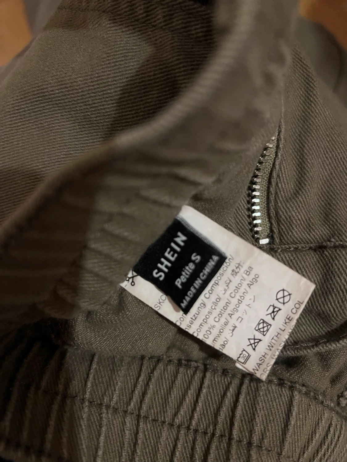 Olivgröna cargobyxor från SHEIN - 1