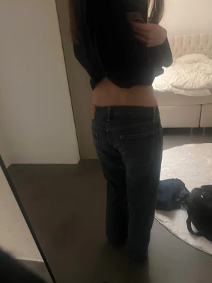 Levis lågmidjade jeans - Skitsnygga lågmidjade Levis jeans utan några skavanker💕