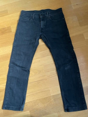 Levis 511 - Svarta levis 511 | Storlek 29/29 | Skriv vid funderingar och skicka gärna bud!