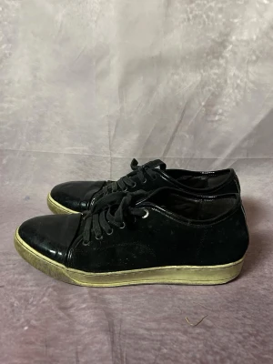 Lanvin skor - Okej skick | Size | fraktar inom 24 timmar | för att köpa klicka ”köp nu” | vid frågor eller funderingar skriv en meddelande | följare får bättre rabatter🙌