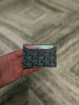 Korthållare  - Helt ny och oanvänd. Allt på bild medföljer. Fraktar så snabbt som möjligt