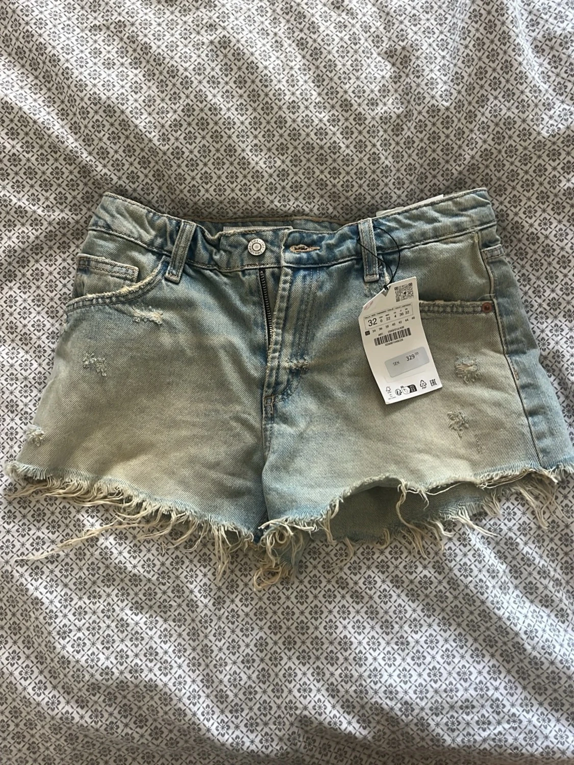 Lågmidjade Jeansshorts från ZARA