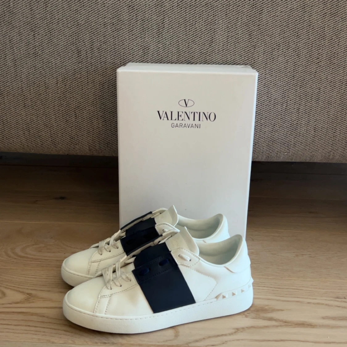 Valentino Open strl 41-42 marinblå - 1