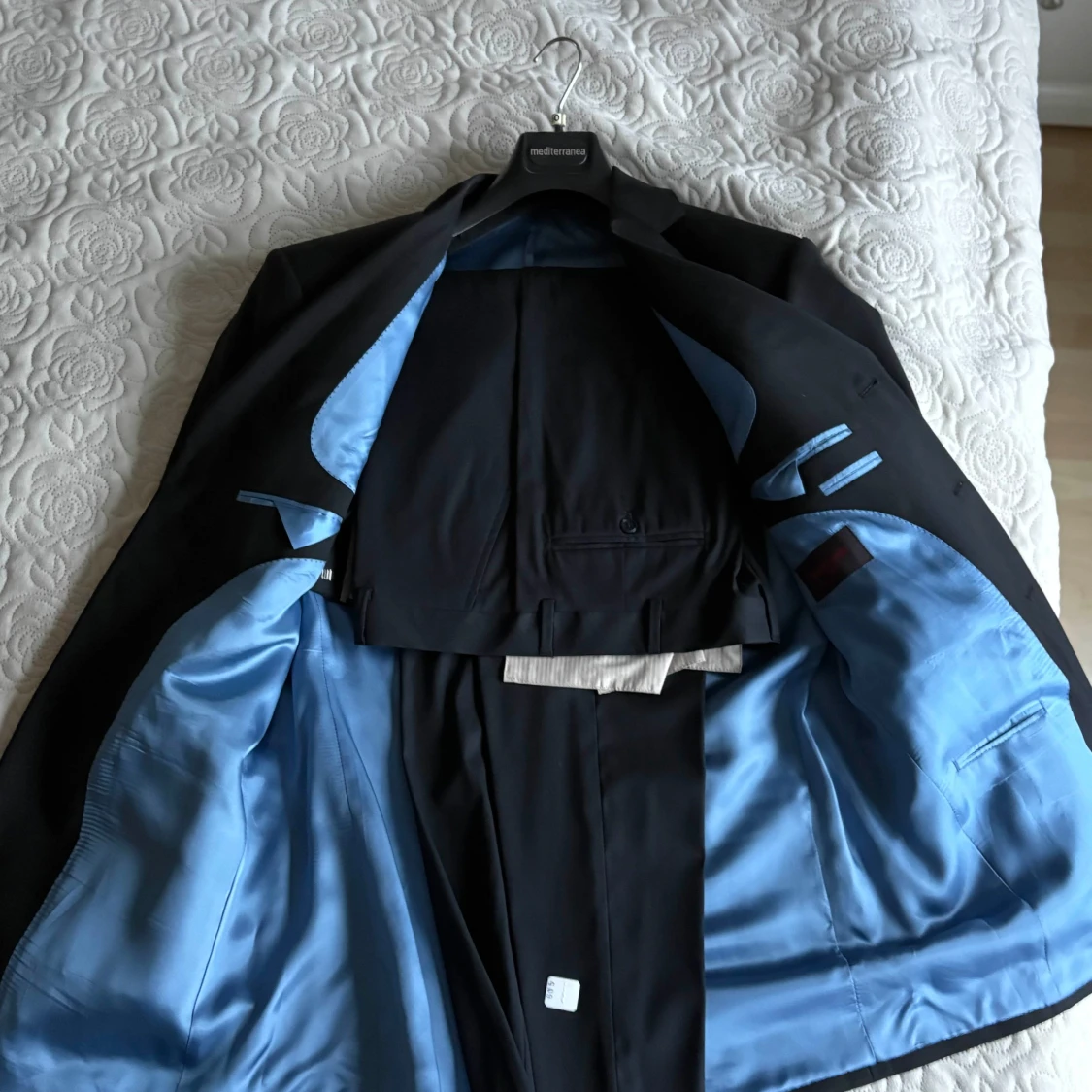 Svart kostym – Pierre Cardin Paris (stl 50) - 1