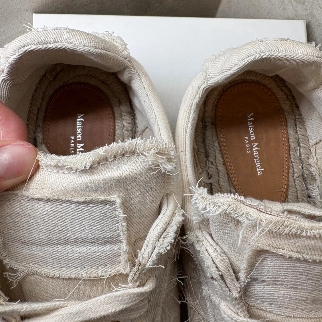 Maison Margiela sneakers i beige canvas - 3