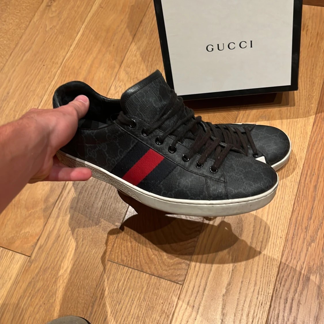 Svarta Gucci ace - 1