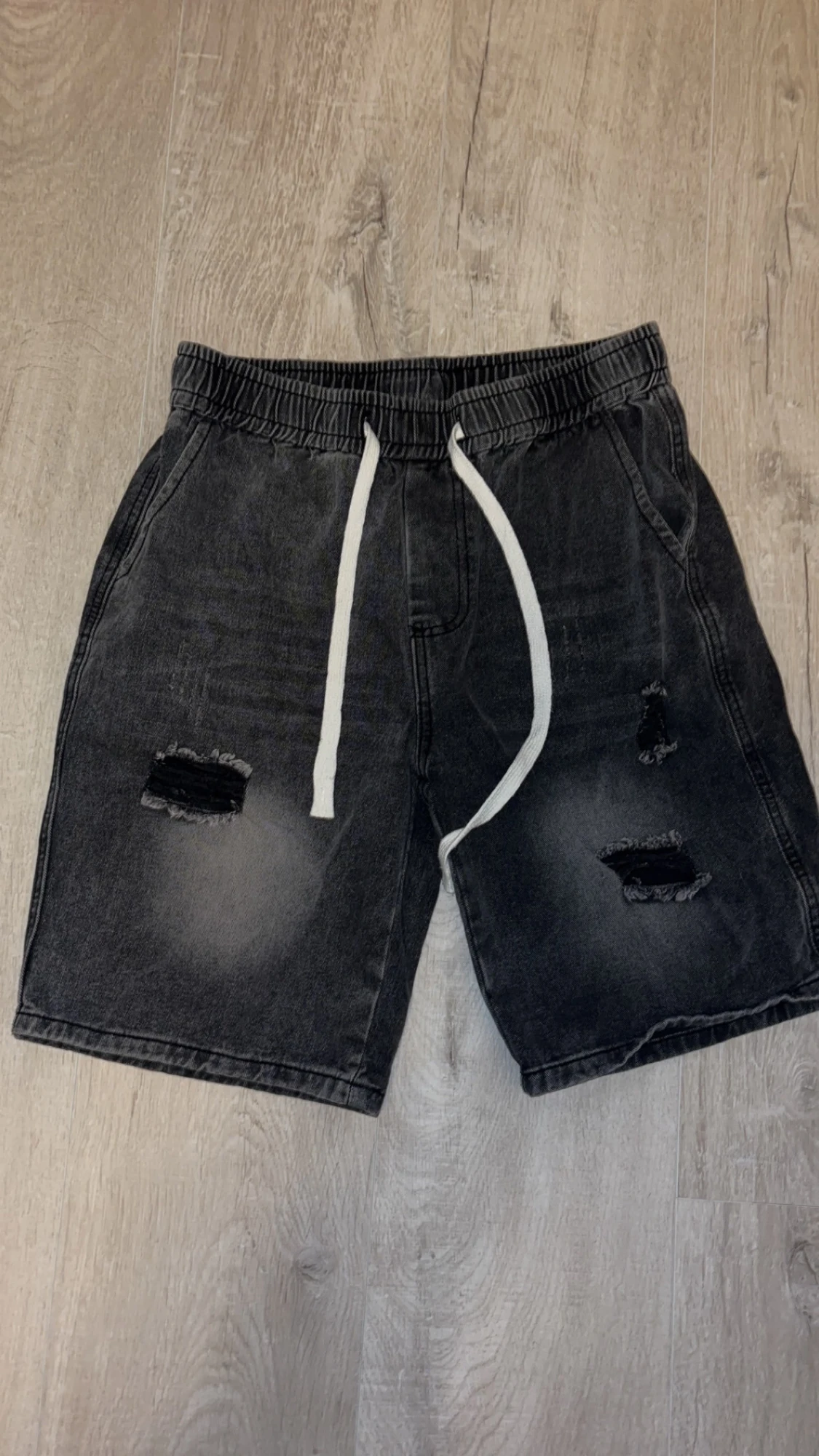 Svarta denimshorts med snöre