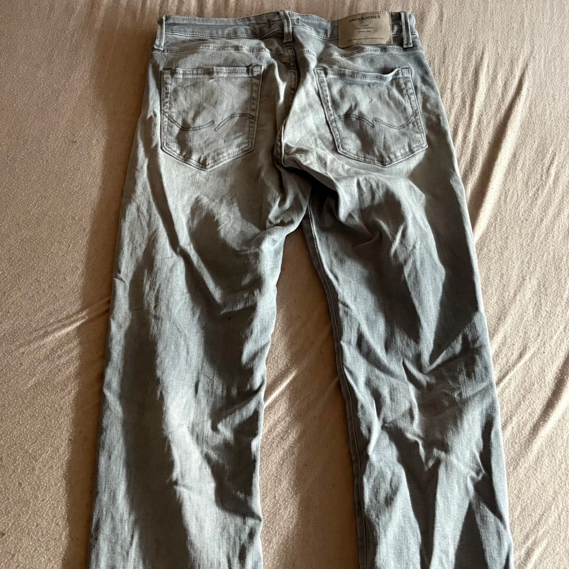 Grå slim jeans från Jack & Jones - 1