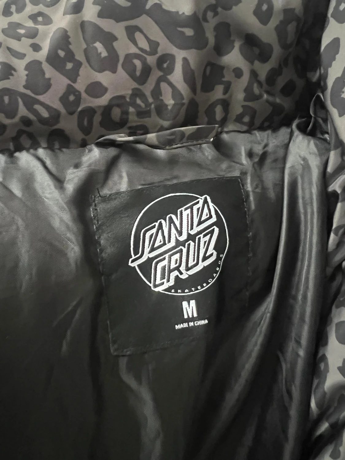 Leopardmönstrad pufferjacka Santa Cruz - 2