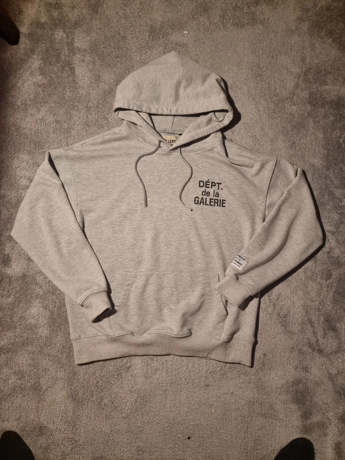 Grå hoodie från Gallery Dept. M