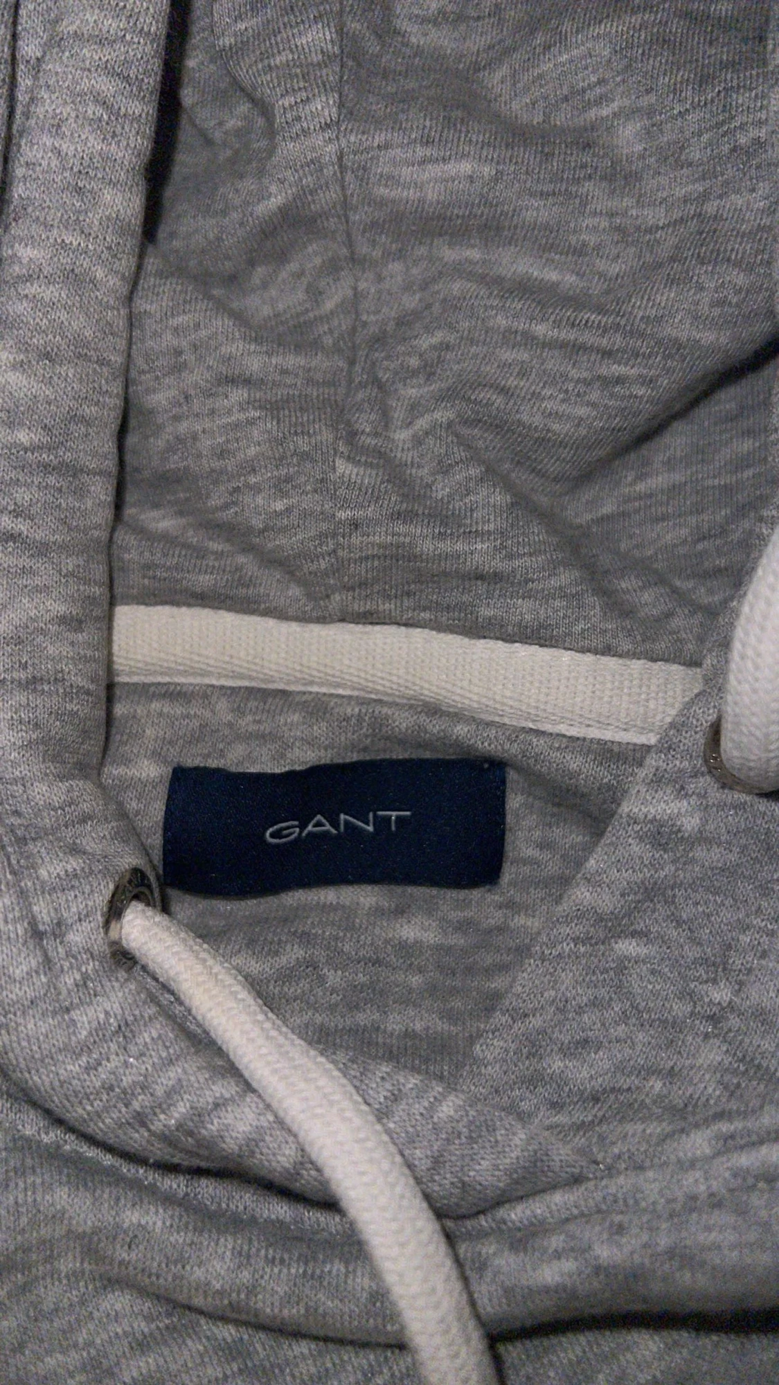 Grå hoodie från GANT med broderi - 2