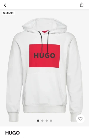 Vit hoodie från HUGO med röd logga - Vit Hugo hoodie storlek L säljs 650kr