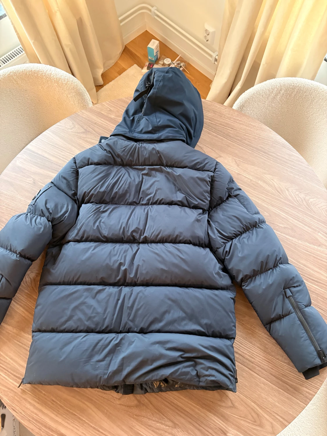 Mörkblå dunjacka Moose Knuckles - 2