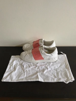 Valentino Open - Valentino Open, dustbag, självklart äkta