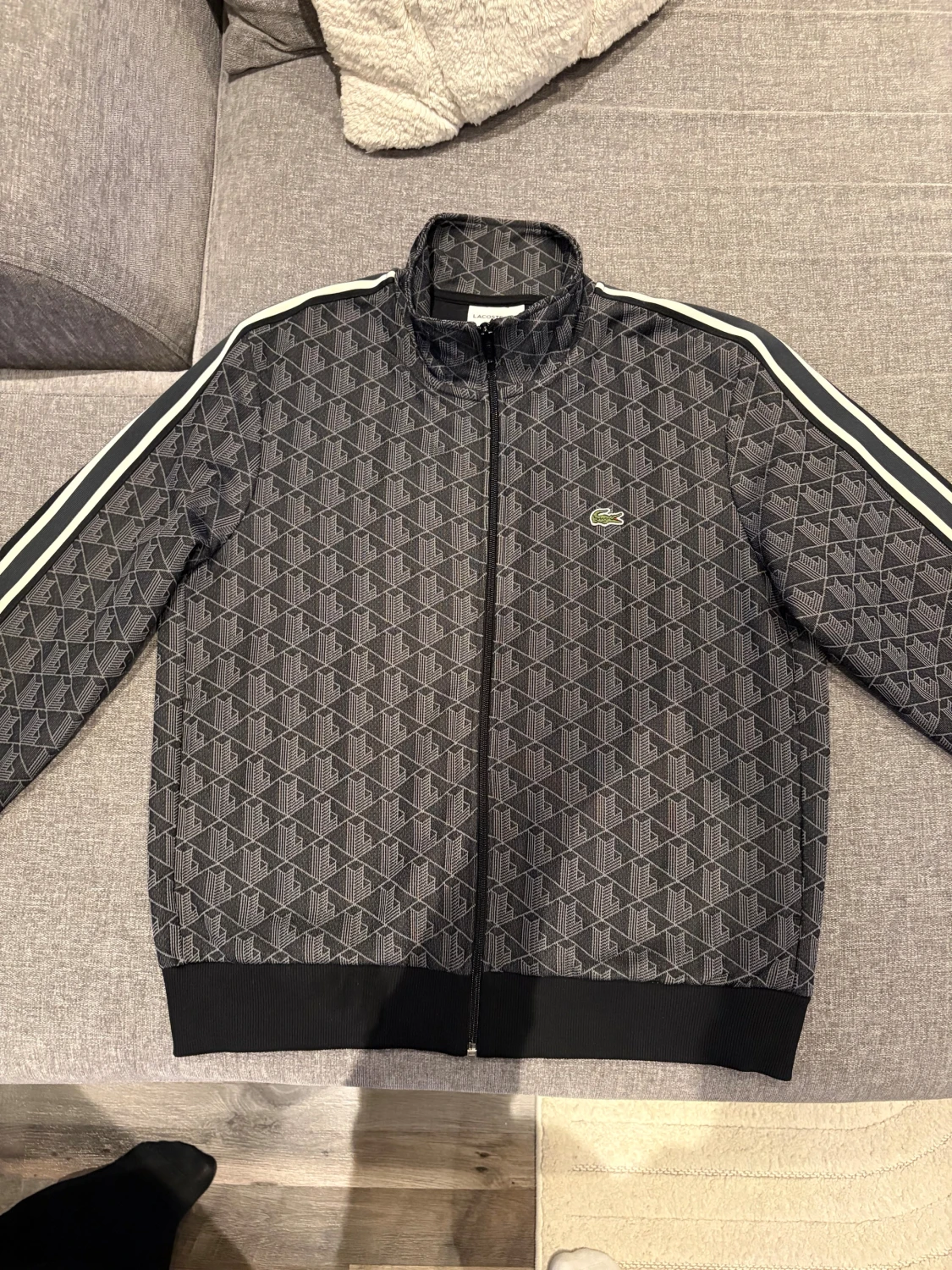 Svart Lacoste tröja L