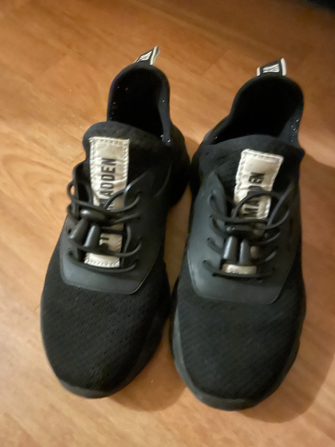 Svarta sneakers från Steve Madden - 1