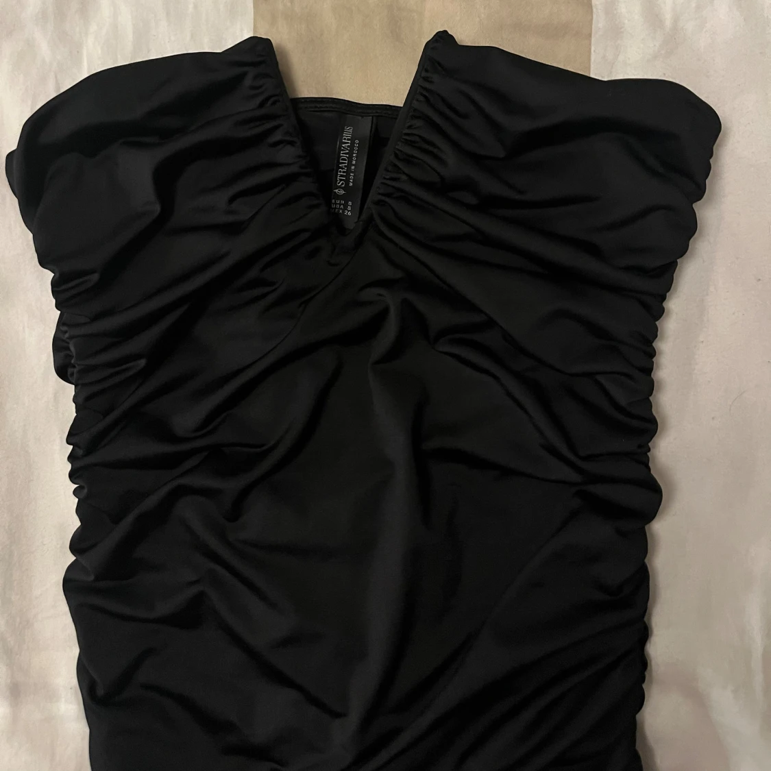 Svart topp från Stradivarius