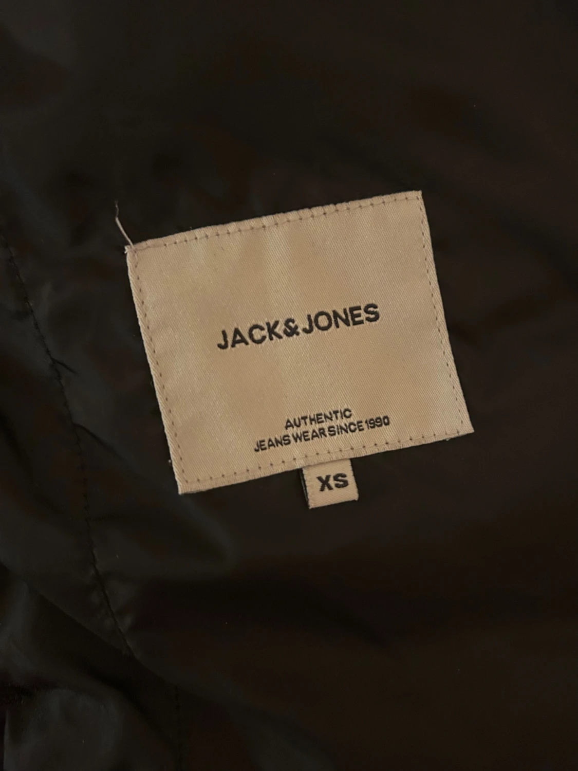 Svart dunväst från Jack & Jones XS - 2