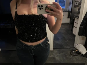 Tubtopp - Jättefint skick! Perfekt nu till jul och nyår!