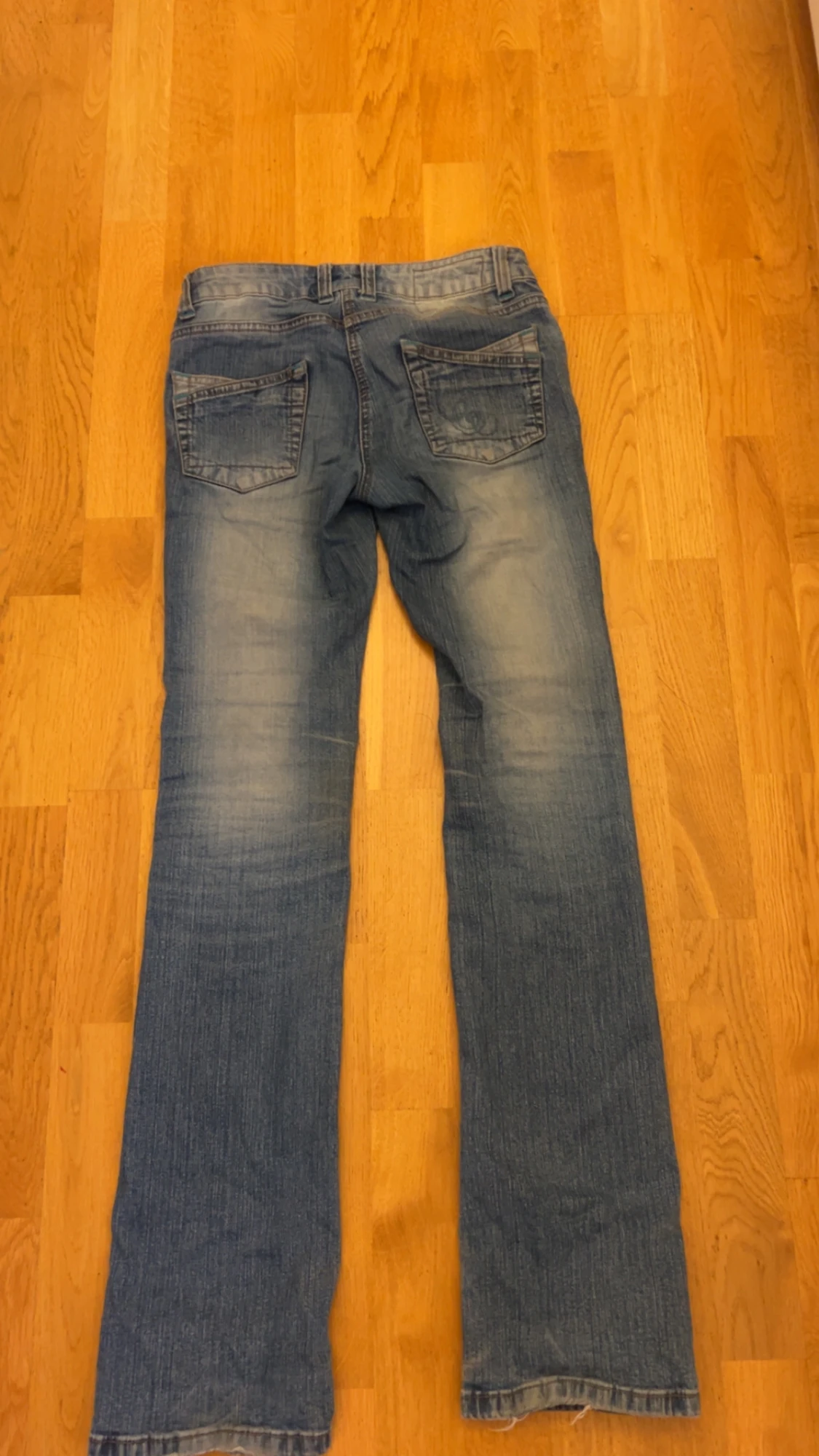 Blå bootcut jeans från Vero Moda 34/34 - 2