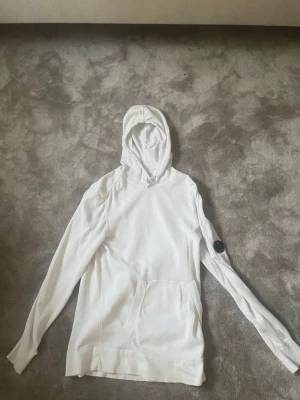 C.P Company Hoodie - Storlek 48/M, vit Chester Perry Hoodie