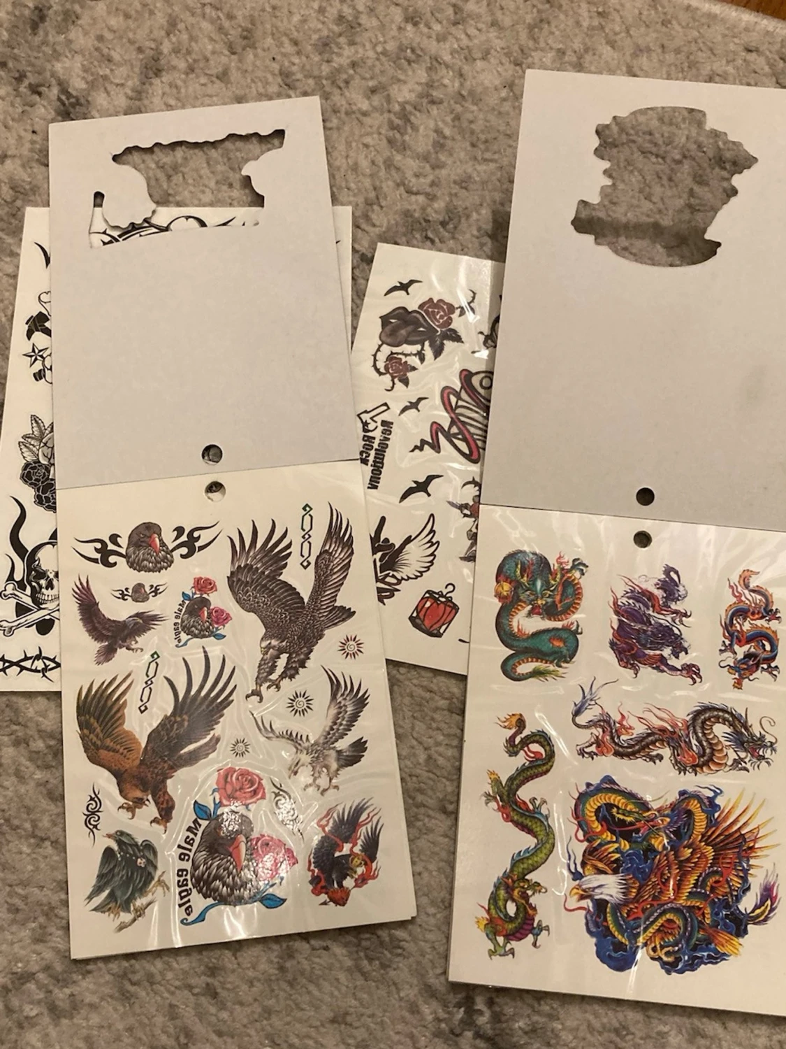  Låtsas tatueringar  - 2