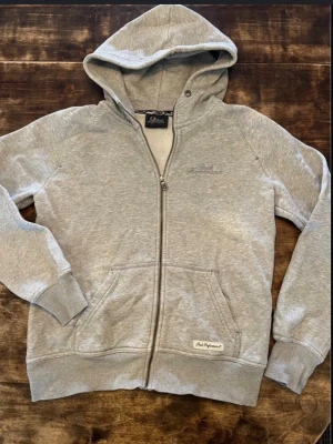 Peak performance tröja - Säljer en bra och fin tröja