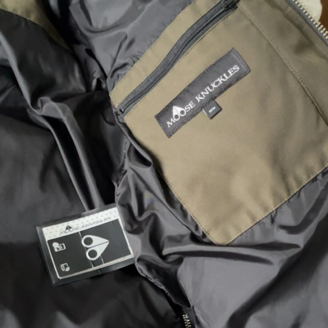 Moose Knuckles dunjacka med päls - 3