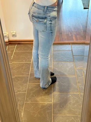 Bootcut jeans lowwaist  - Lågmidjade bootcut jeans