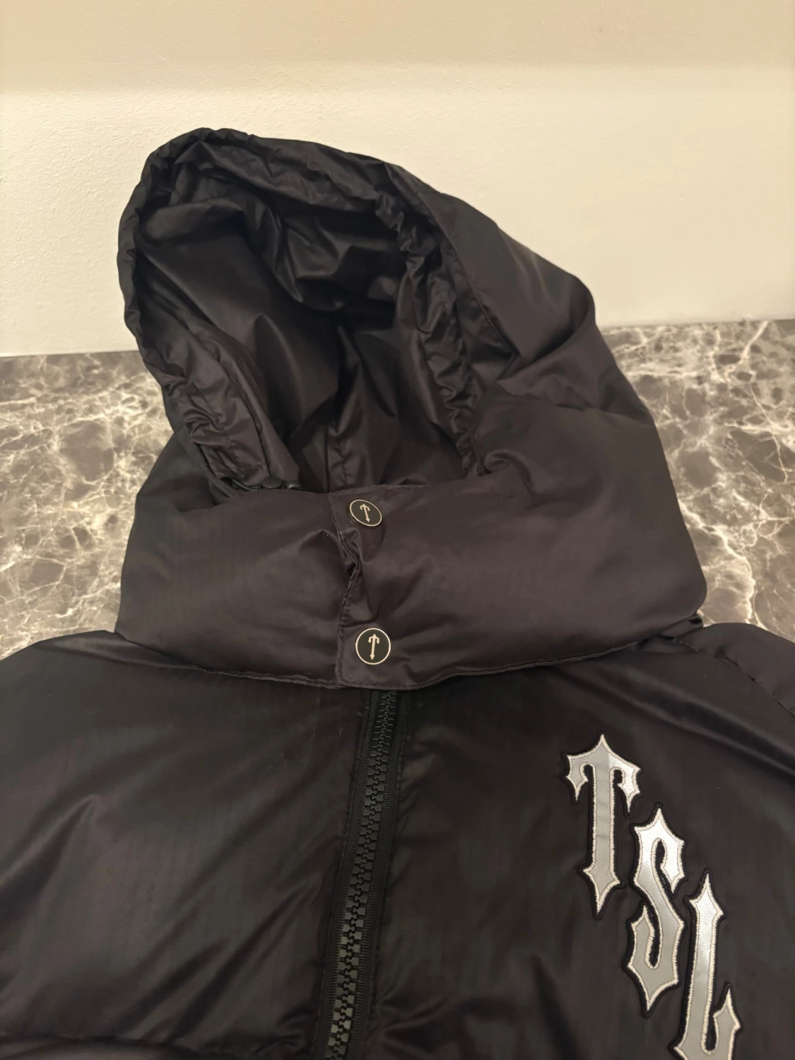 Trapstar svart pufferjacka med tryck - 4