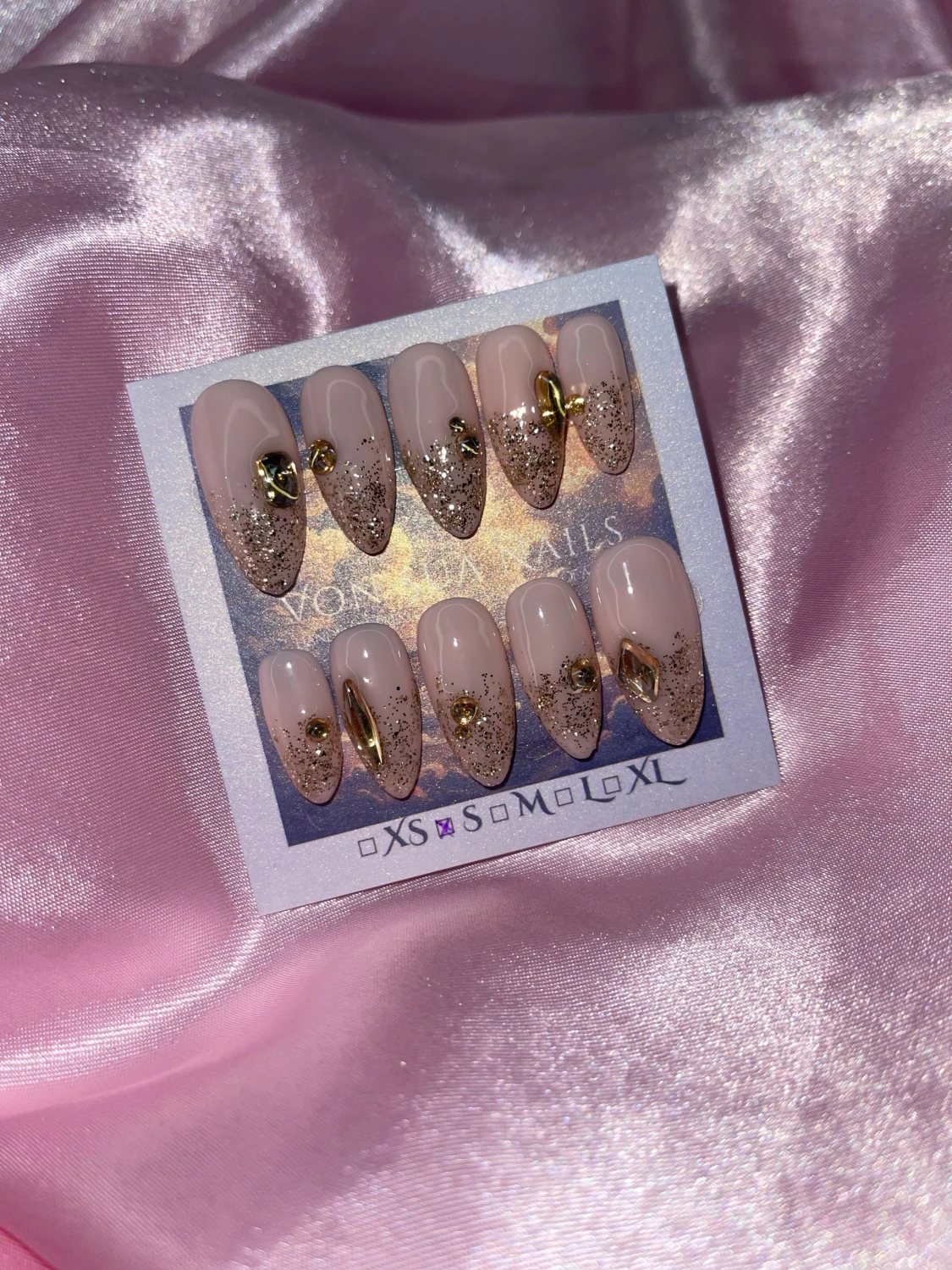 Glam(S);Medium Almond - 2