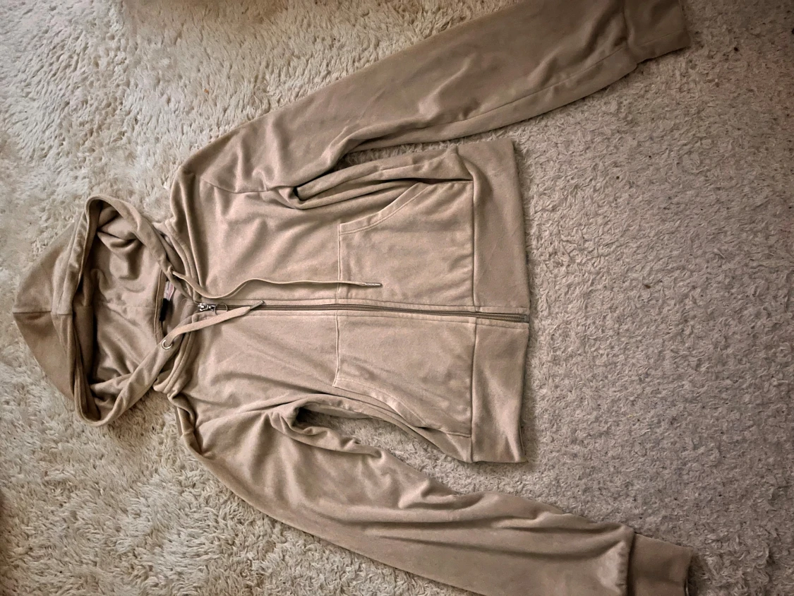 Beige croppad hoodie i velour