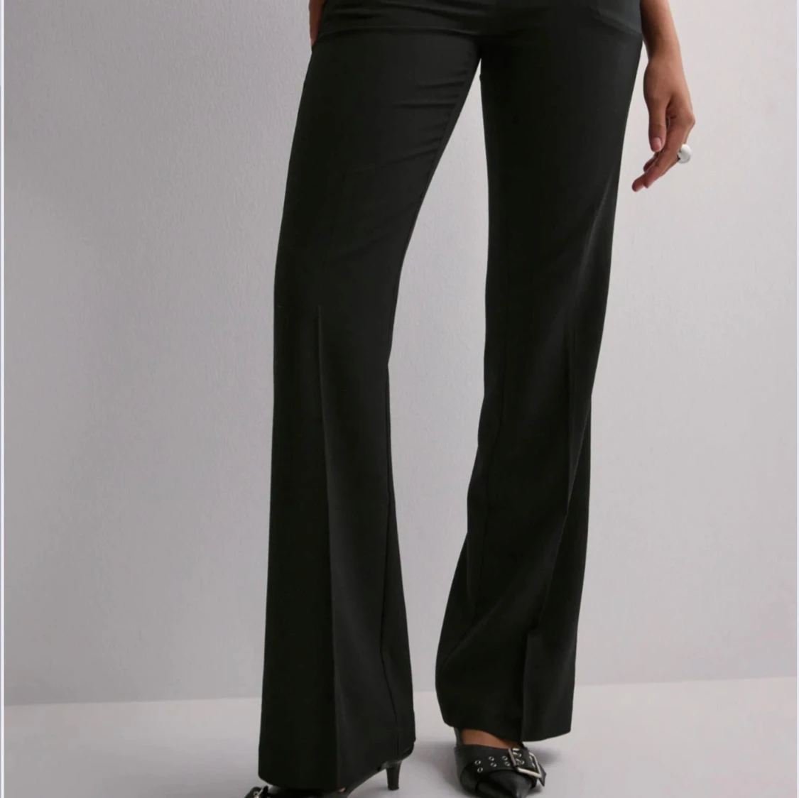 Lågmidjade kostymbyxor  - 3