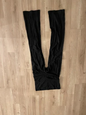 Yoga pants  - Lite upptrampade längst ner men annars bra