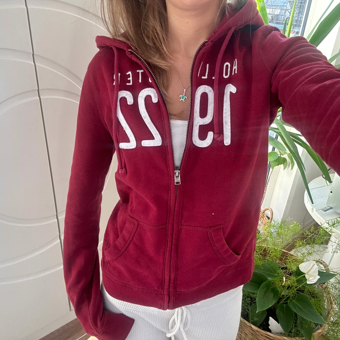 ZIP UTE NU! (Se profil)