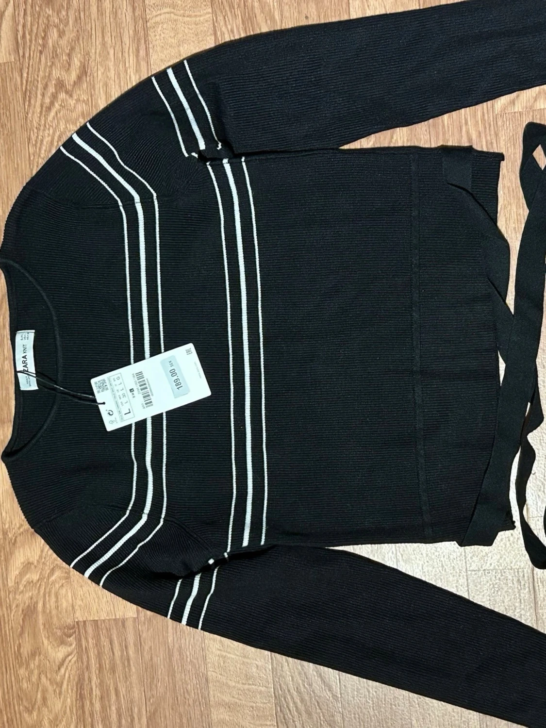 Svart ribbad kofta från Zara