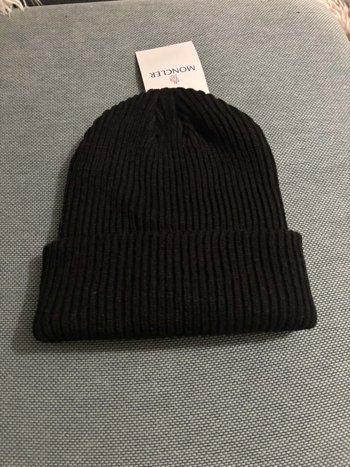 Svart Moncler mössa - 1