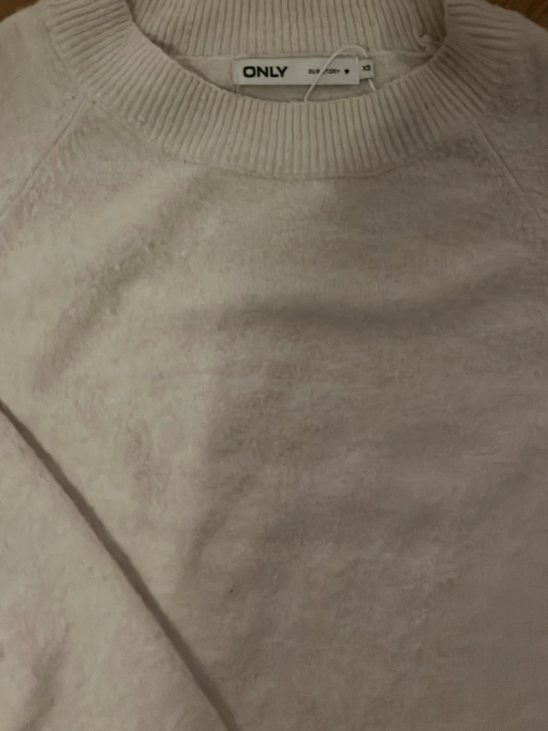 Vit stickad tröja från ONLY XS - 1